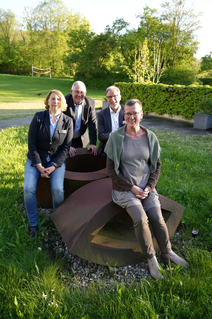 v.l. Monika Appmann, Achim Ganßloser, Dr. Dietmar Merz, Irmtraud Link