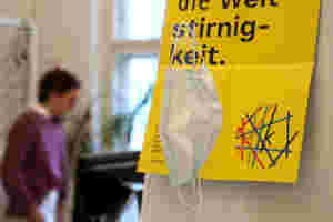kulturweit Büro mit Maske